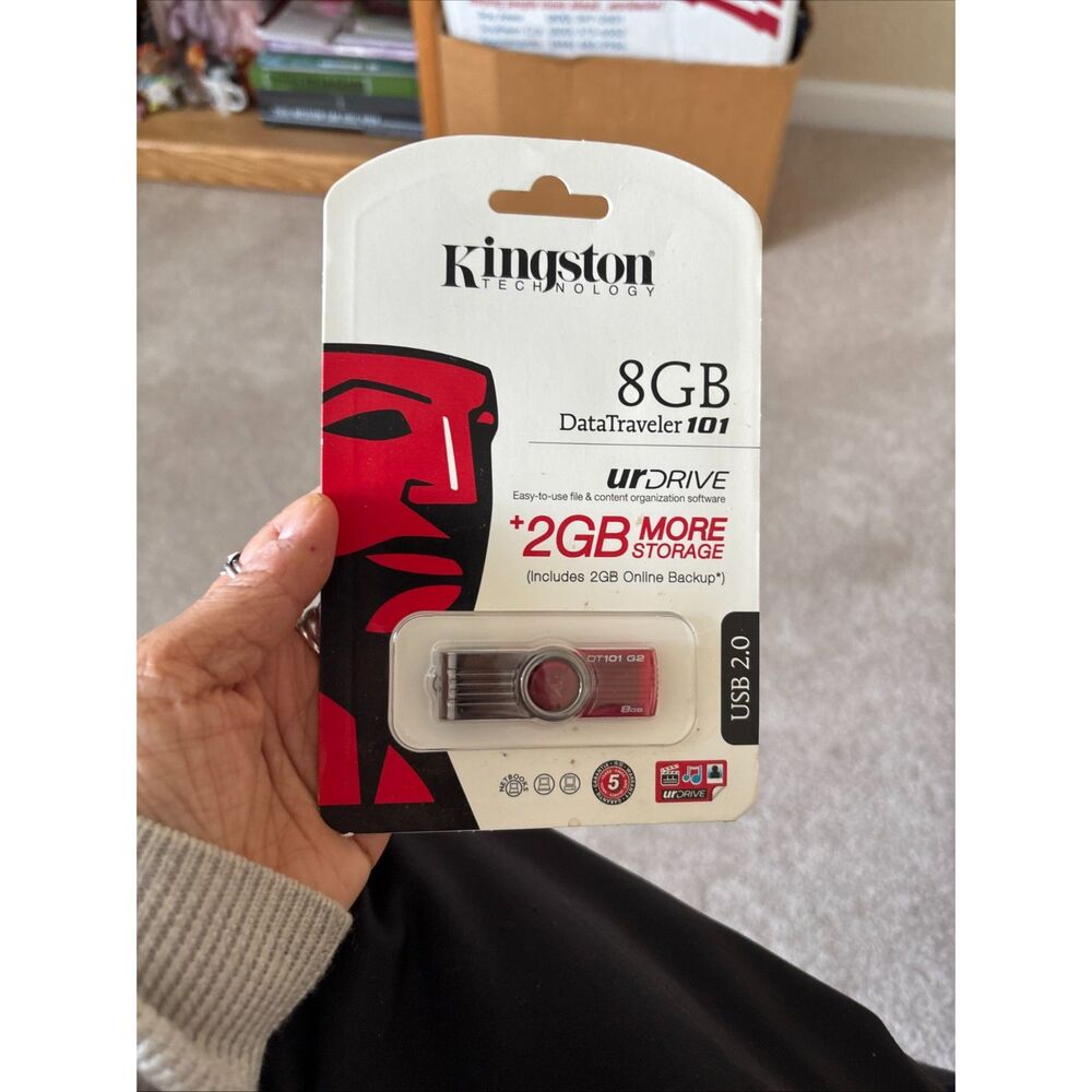 Kingston 8GB DataTraveler 101 USB 2.0 Flash Drive DR101 G2 new in package